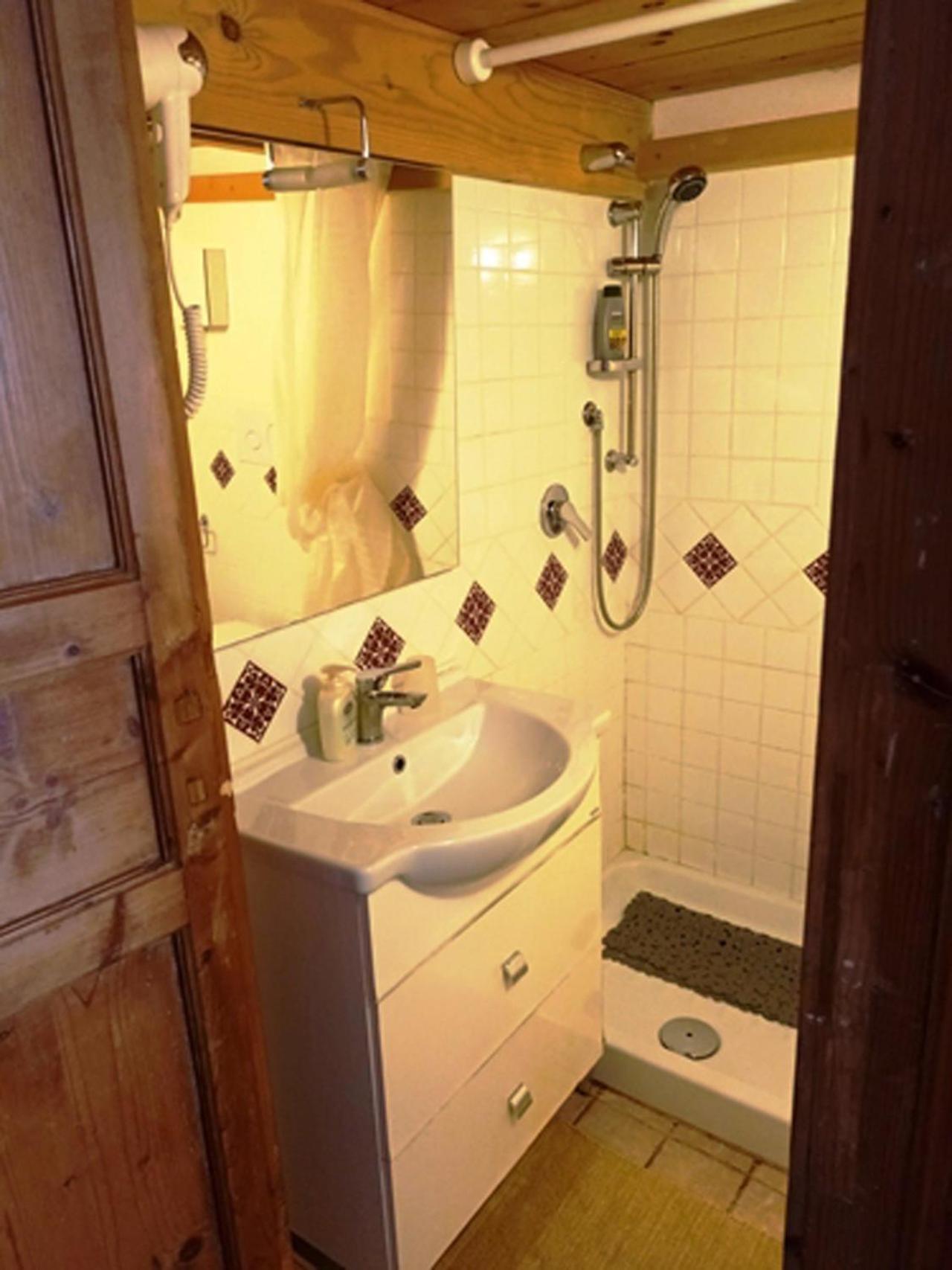 B&B Le Finestre Su Via Cavour Sassari Værelse billede